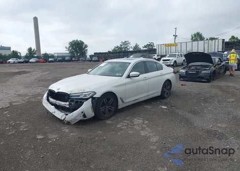 2021 BMW 530I xDrive z USA, uszkodzony, nr VIN WBA13BJ02MWW96611